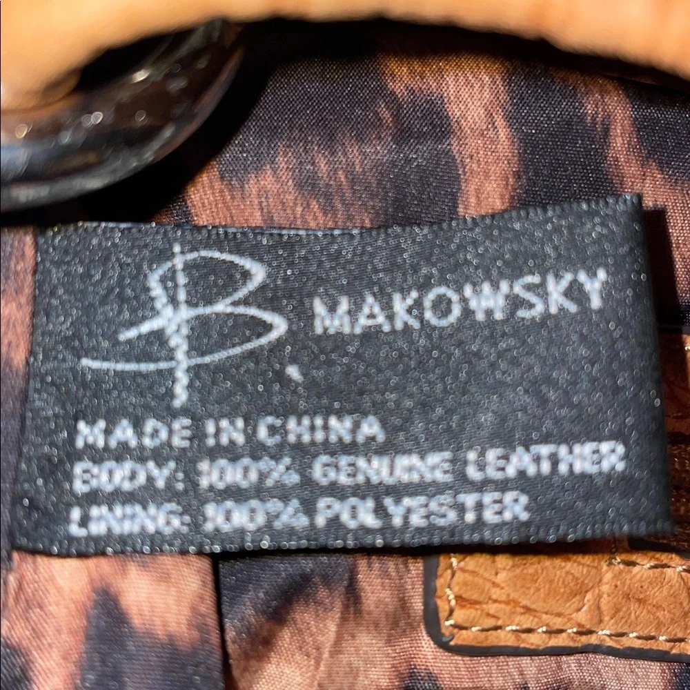 B. Makowsky hobo/shoulder bag. Tan/Cognac leather w a crocodile-embossed texture